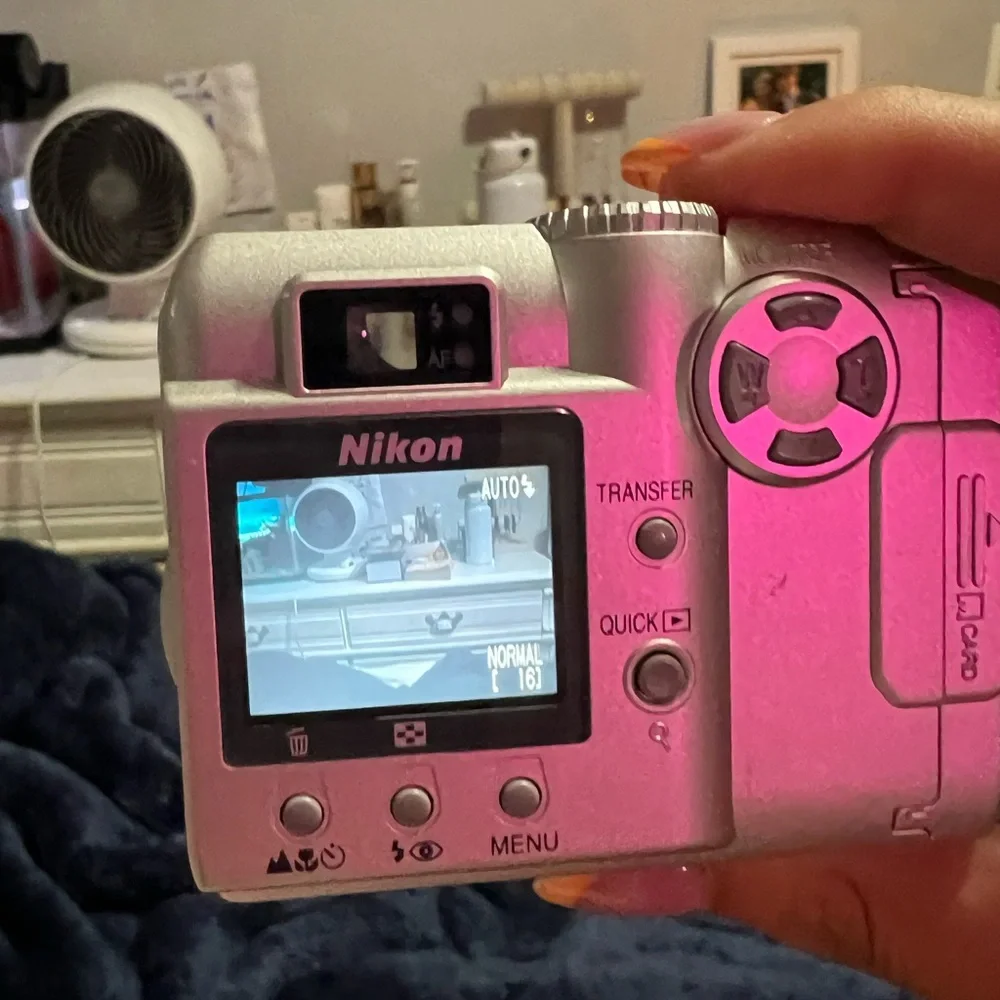 Nikon CoolPix 775 Digital Camera